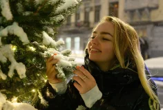 Britney snears britney snears first snow 1 01