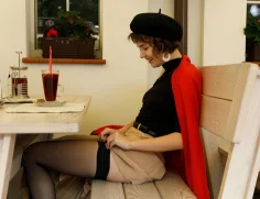 Victoria minina cafe society 1 03