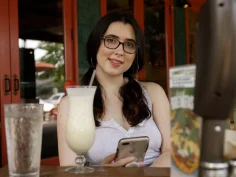 Ophelia palantine hair in food 01