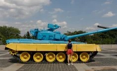 Marcela gaona motherland monuments 03