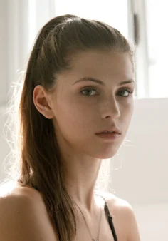 Mazzy plimpton shiny little secrets 02