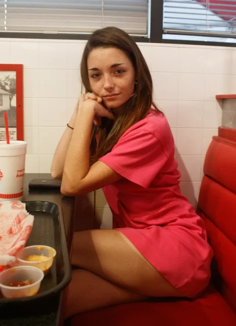 Hannah tarley skinny fries 02