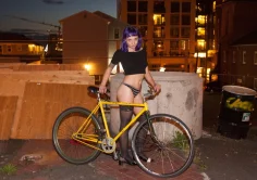 Zelda andover zelda rides fixie 01